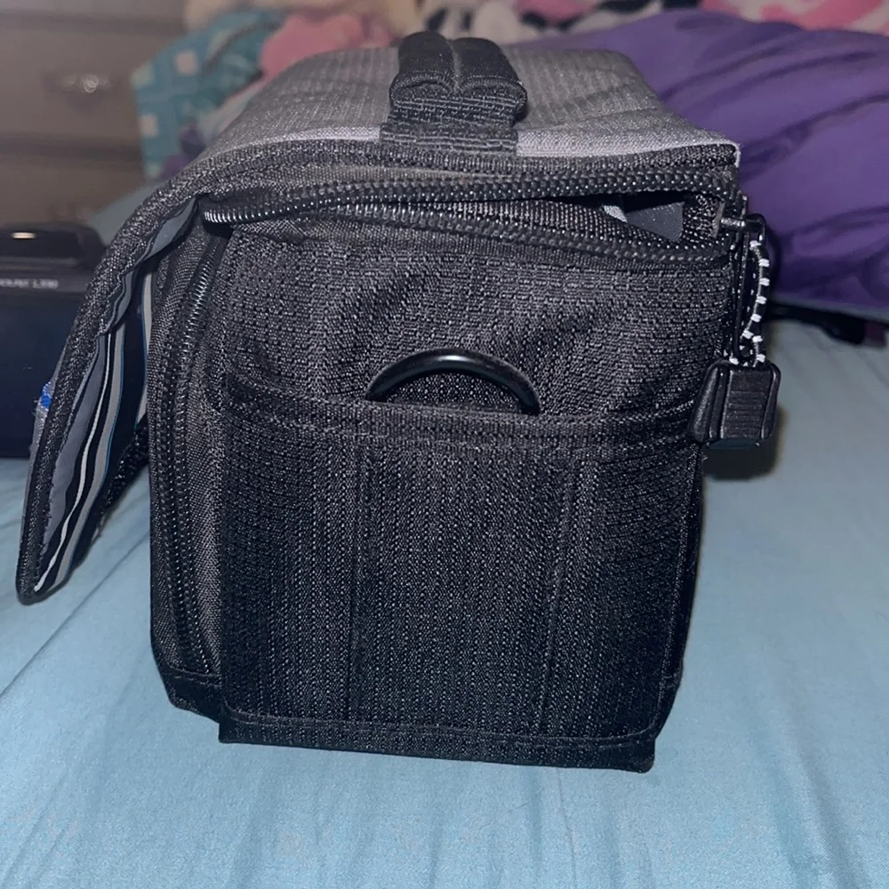 Nikon Coolpix L330 26x Optical Zoom with Carrying Bag